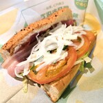 サブウェイ - 料理写真:BLT。野菜すべて増量。