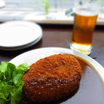 ブルドッグ 銀座 クラフトビール World Beer Pub＆Foods - ジャンボコロッケカレー