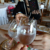 ラ・メール ザ クラシック - 4人で乾杯！！