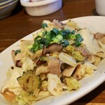 種 - 豚バラとキャベツの塩ダレ炒め