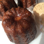 カズノリ イケダ アンディヴィデュエル 南町通店 - カヌレ と おまけのマカロン❤︎