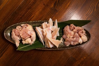 Bin - 鳥モモ肉,鳥セセリ,カッパ軟骨