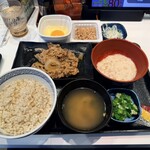 吉野家 - 料理写真:麦とろ牛皿御膳、玉子、納豆