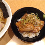 仙臺 自家製麺 こいけ屋 - 厚切りチャーシュー丼鉄板の旨し