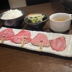焼肉 旨い牛 - 料理写真: