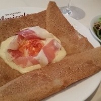 ブラッスリー アミカル - ガレットコースの食事ガレット