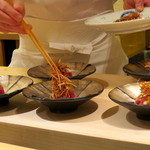 寿しの吉乃 - 大将の仕事は繊細で丁寧です