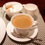 ル カフェドゥ ジョエル・ロブション - ランチセットのコーヒー