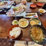 お食事処たなか屋 - 