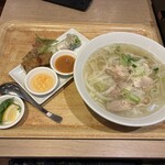ジャスミンパレス - 料理写真:フォーAセット