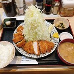 嬉嬉豚とんかつ 「君に、揚げる。」 - 
