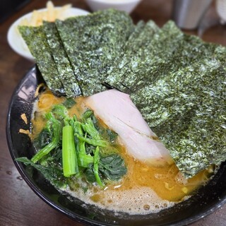 ラーメン 杉田家_0