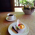 ノラズカフェ - ガトーショコラとコーヒー