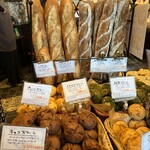 BAKERY＆PUBLIC PENNY LANE - 店内のバケット