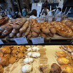 BAKERY＆PUBLIC PENNY LANE - 店内　エピ