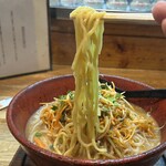 ラーメンガキ大将 - 味噌ラーメンに合う中太ストレート麺