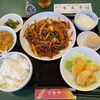 百香亭 - 牛肉細切りのピリ辛炒めランチ