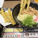 資さんうどん - 料理写真:
