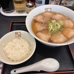 喜多方ラーメン 坂内 - 料理写真:
