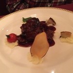マゼランズ - 2015/04 ＜アントレ＞ 牛頬肉の赤ワイン煮込み