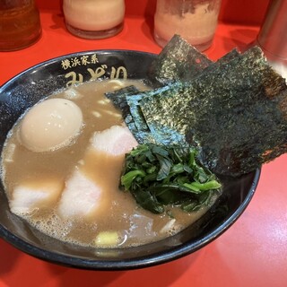 横浜家系ラーメン みどり_0