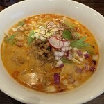 創作中華バル 琉 - 白胡麻担々麺
