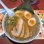 丸源ラーメン - 料理写真:醤油とんこつチャーシュー麺　味玉トッピング