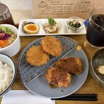 あかしや食堂 - 
