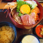 紀州黒潮温泉 - 海鮮丼