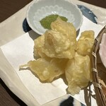 酒肴・旬彩 りかり - 県産にんにくの天ぷら 600円