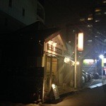 サッチモ - H.27.4.28.夜 南側からアプローチ