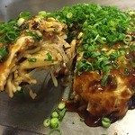 Hiroshima Okonomiyaki Kare Taku - TAKUデラックス