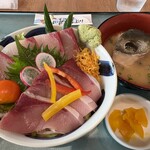 ウミヤマ ショクドウ - 料理写真: