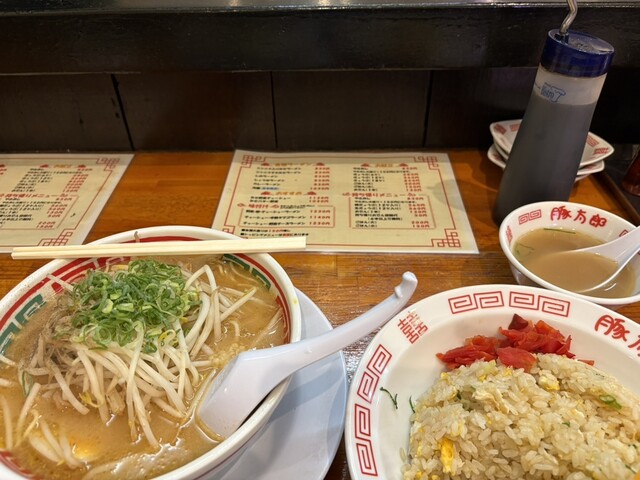 豚太郎 平野店 - 伊予平野/ラーメン | 食べログ
