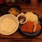 松屋 - 料理写真:味噌ロースかつ定食