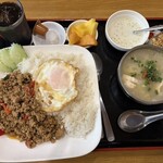 タイ食堂 ひょうたん - ガパオランチ　1200円