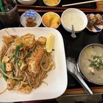 タイ食堂 ひょうたん - パッタイランチ　1200円