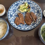 萃萃 - 