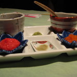 鮨彩々 花かれん 京都本店 - 湯葉や豆腐を作ってくれるコースの薬味です。