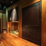 御曹司 きよやす邸 - 入口は都会の雑多感を忘れさせる趣のある作り