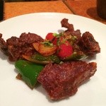 クンビラ - コース ポークスペアリブのマサラチリ