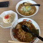 本家ねぎみそ屋 - ラーメン半チャーハン、生姜ネギ味噌ラーメン