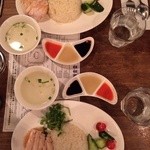 海南鶏飯食堂 - チキンライス