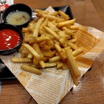 旨唐揚げと居酒メシ ミライザカ - フレンチポテトフライ　シュガーバター添え　548円