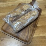 クーネルベーカリー - ライ麦バゲット