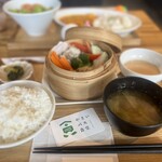 やさいバス食堂 - 