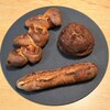 TOLO PAN TOKYO - ベーコンエピ　390円
カレーパン　330円
明太フランス　400円