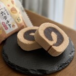 一六本舗 - 料理写真:一六タルト 栗づくし(1個当たり100kcal)