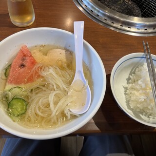 牛牛 - 料理写真:小冷麺