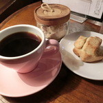 イリヤプラスカフェ - コーヒー390円
